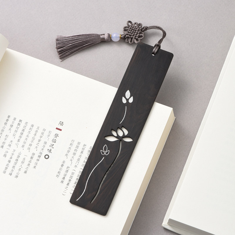 Inlaid gold and silver bookmark Vintage classic Chinese style creative Ebony wood custom lettering Ginkgo leaf vein bookmark Ancient souvenir gift to female teacher birthday gift