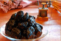 Spot Taiwanese snack specialty 335g Shuntai time-honored plum candied fruit tomato black plum seedless snacks