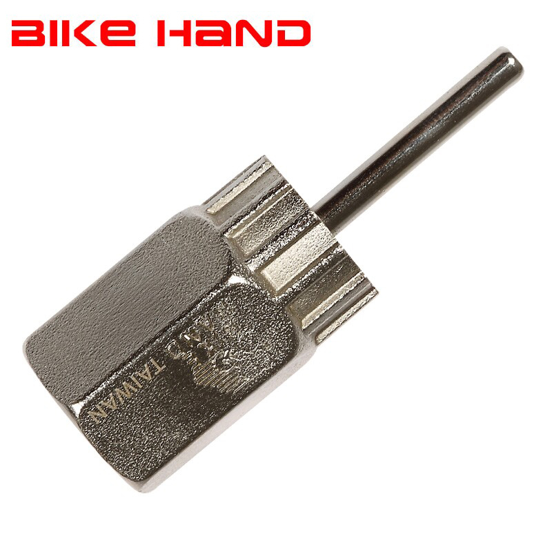 Bay bike hand climbing bicycle card fly card fly wheel sleeve removal installation bicycle repair