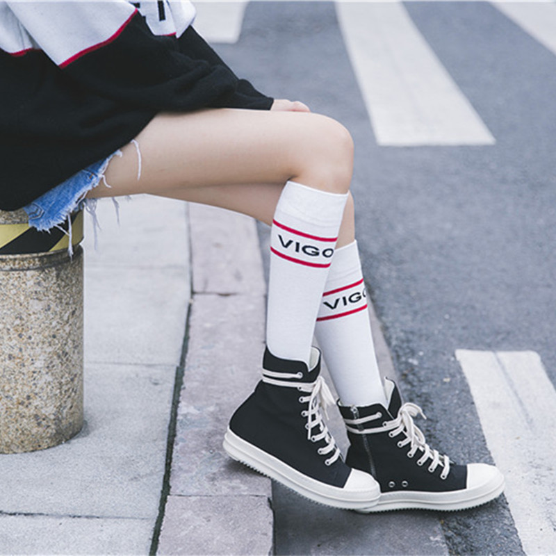 Middle socks women's day Korea autumn and winter female stockings college wind high stockings striped alphabet socks sports socks