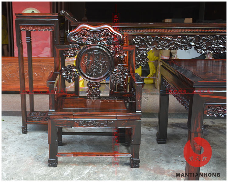 Gỗ hồng mộc đỏ Lào (gỗ hồng mộc Sian) đồ nội thất bằng gỗ gụ cổ điển trong hội trường sáu bộ đồ nội thất bằng gỗ rắn - Bàn / Bàn tủ thờ giá rẻ