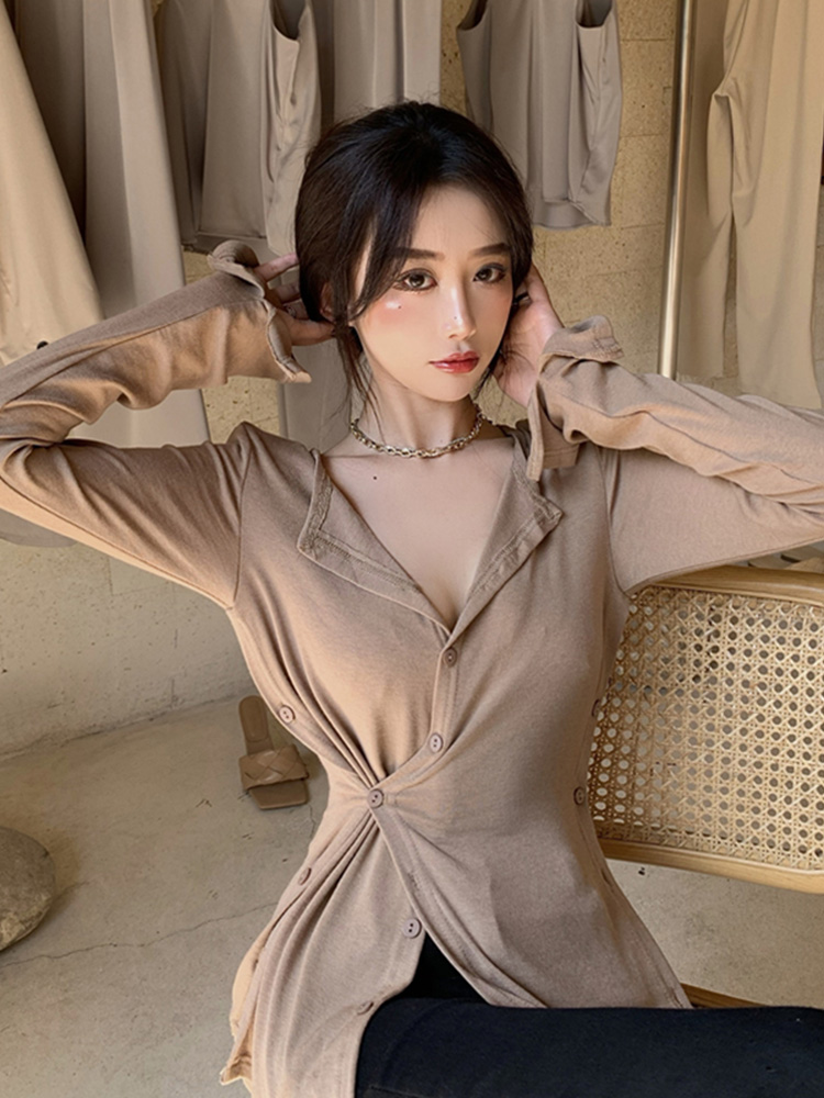 Early autumn women's clothing in 2021 new irregular tops to repair slim slim slope - tip long - sleeve blouse T - shirt