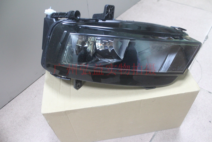 Đức nhập khẩu phụ tùng Volkswagen - Đèn sương mù Golf 7 - Những bộ phận xe ô tô đồ chơi xe hơi