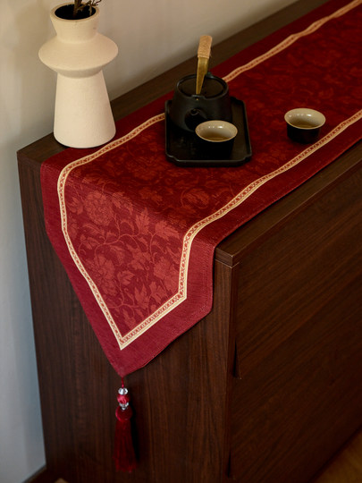 New Year Wedding Table Runner 2026 New Luxury High-End Spring Festival Tablecloth Long Red Bed Runner Chinese Coffee Table Mat