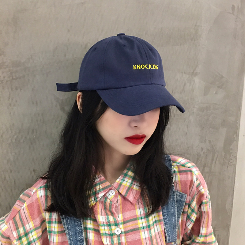 Tsai Tsai Bai-chi shows white Tibetan cyan ins Korean version of the hat female face duck tongue hat tide card niche baseball cap black