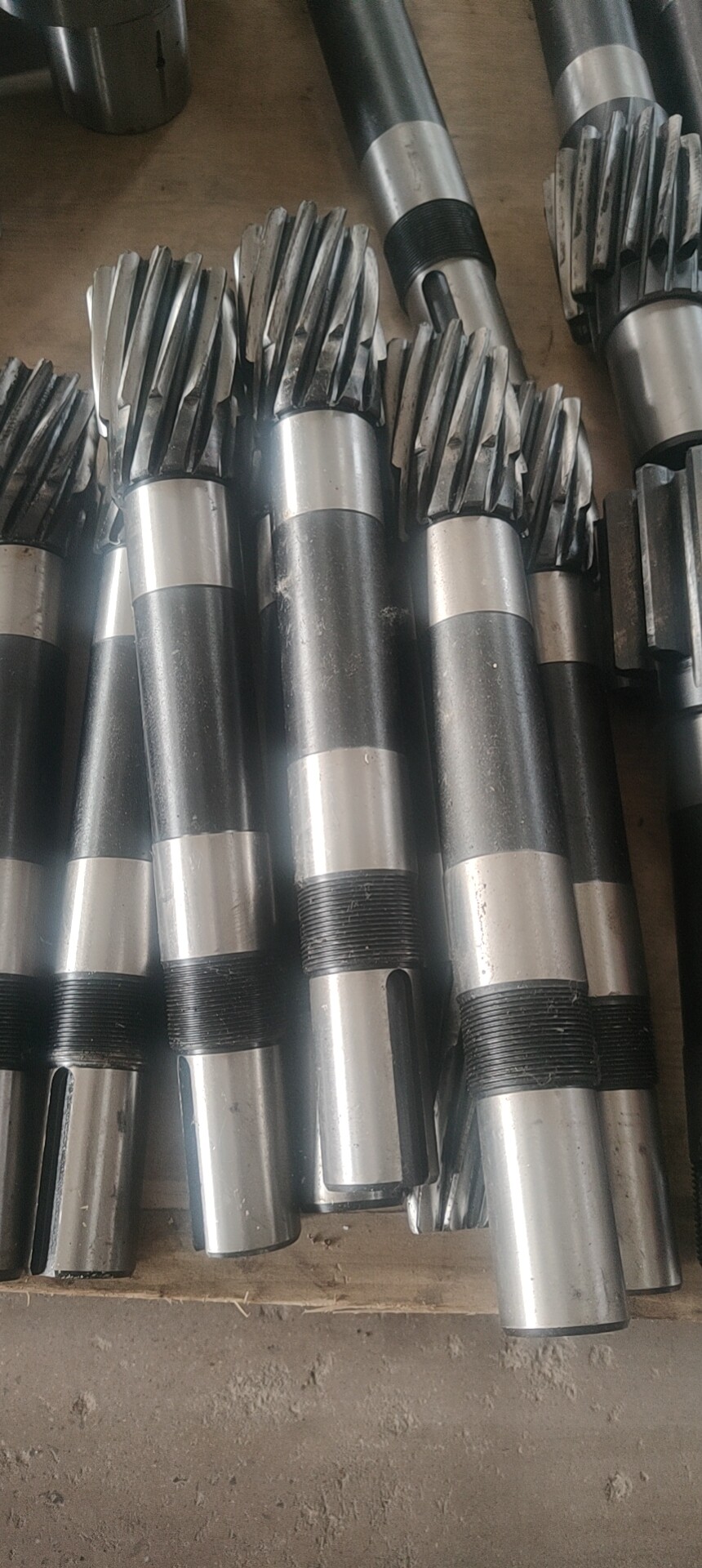 Versatile punching shearing machine qa32-8b accessories crankshaft QA arbitrary letters 3435 8B10B12B14B16B accessories