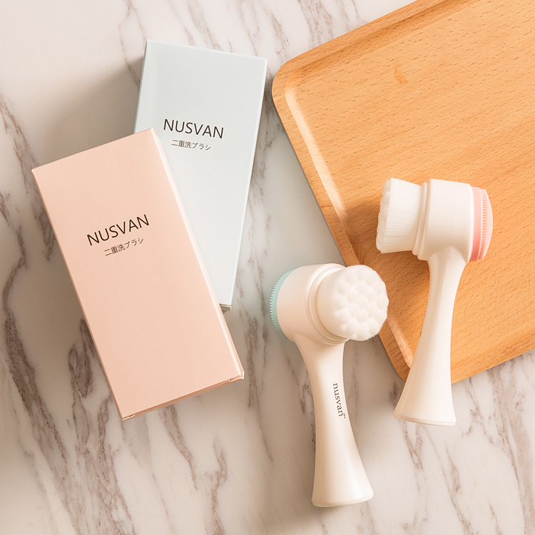 Lin Yun recommended! Japanese nusvan face wash brush double-sided soft hair silicone facial cleanser deep cleansing to remove blackheads