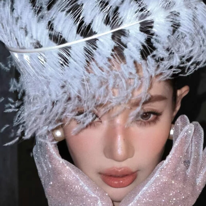 Feather Runway Show Photo Prop Headpiece with a High-End Feel, Intricately Crafted with Burnt Silk Ostrich Feathers, Thin Rod, Curved Shape, Black Headband