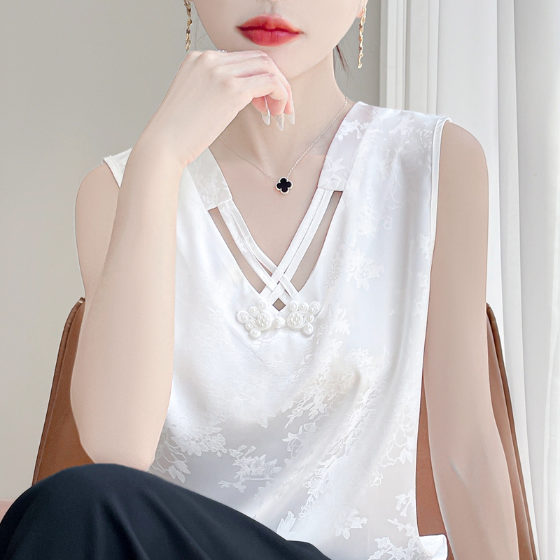 Acetate Satin Jacquard Chinese Style Women's Sleeveless Base Top, Silky Button-Up Design for Layering or Wearing Alone, with a Sense of Design and Elegance