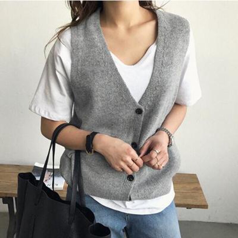 2021 New knitted waistcoat lady cardiovert jacket V collar spring autumn 100 lap small fragrant wind vest kan shoulder waistcoat
