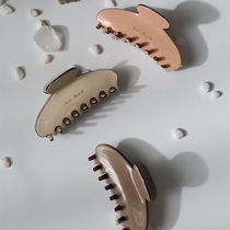 (shen depending on life) Aunt Cui Morandi scratches the back of the small group's head scratches the high-level shark clip woman