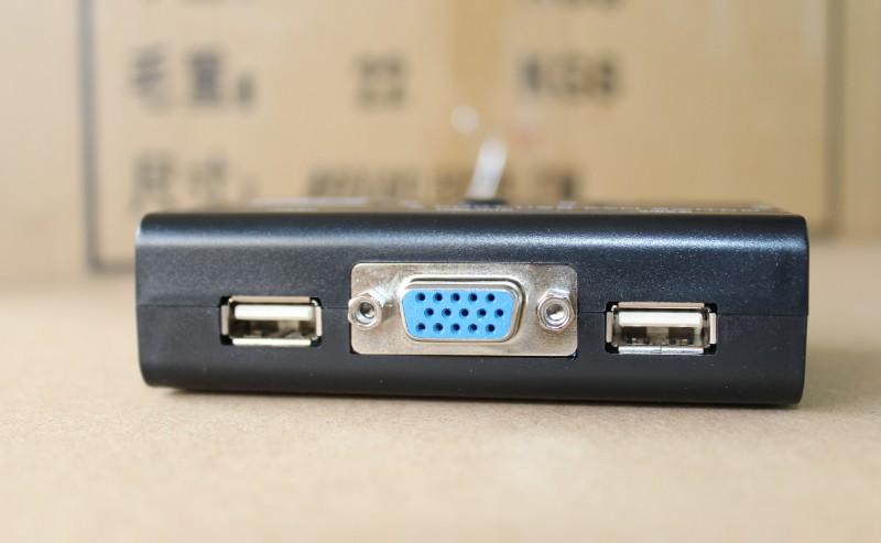 MT-260KL KVM switch 2-port USB Manual VGA 2 inlet 1 out with 2 original line plastic shell