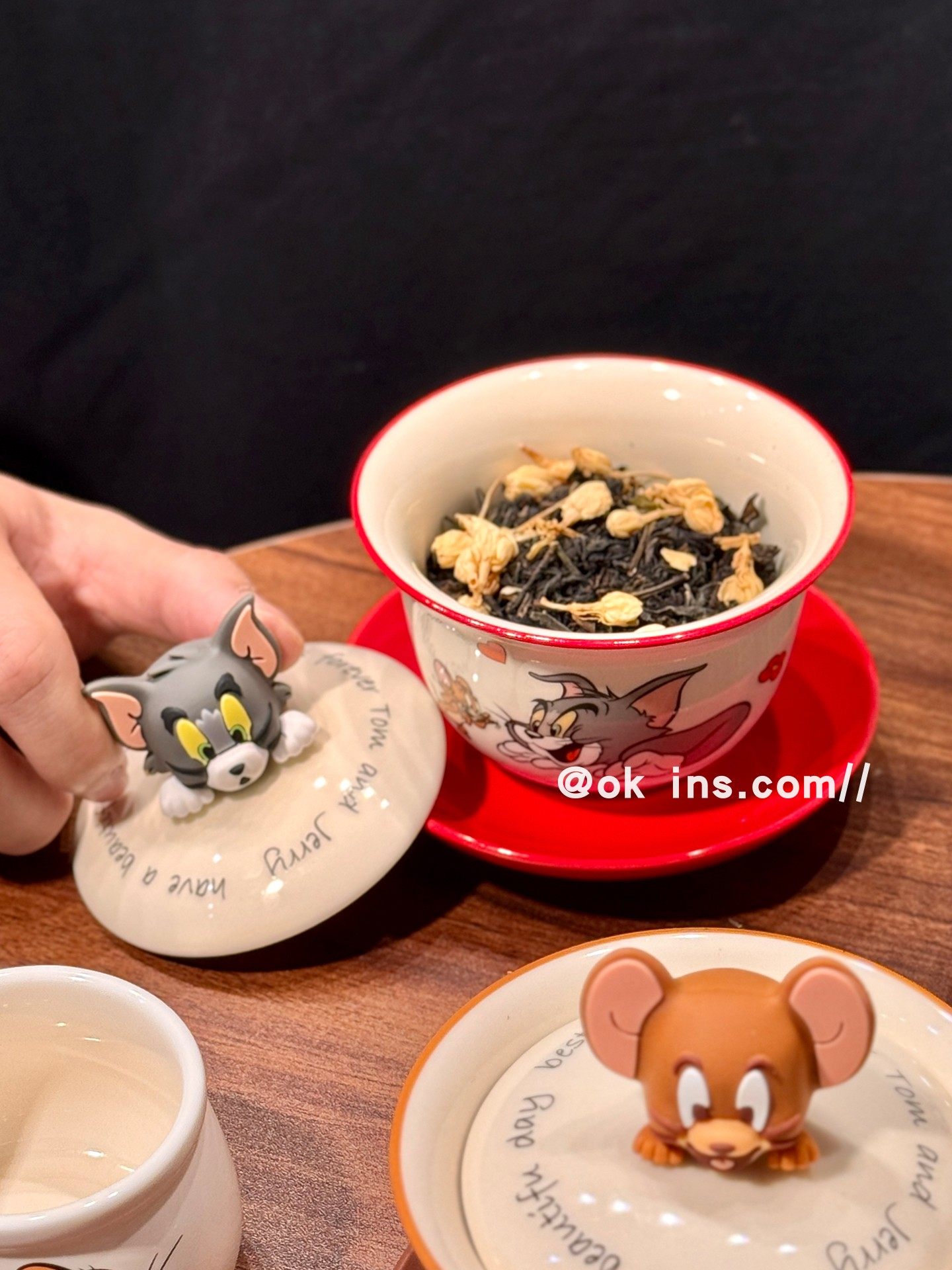Tom and Jerry Ceramic Gaiwan Cartoon Tea Set Gift Box Gift Bag Set Office Tea Cup Internet-Famous Tea Drinking Cup