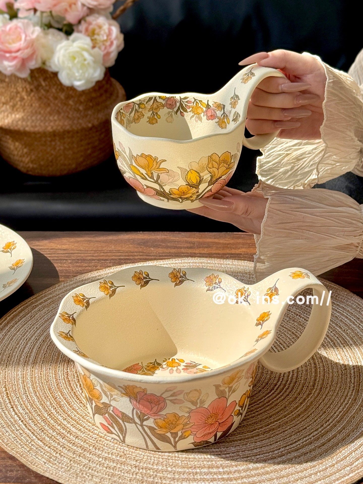 Retro Curved Handle Cup, Ceramic Milk Coffee Cup, Asymmetrical Lace Cup, High-End Mug, Girl Gift Cup