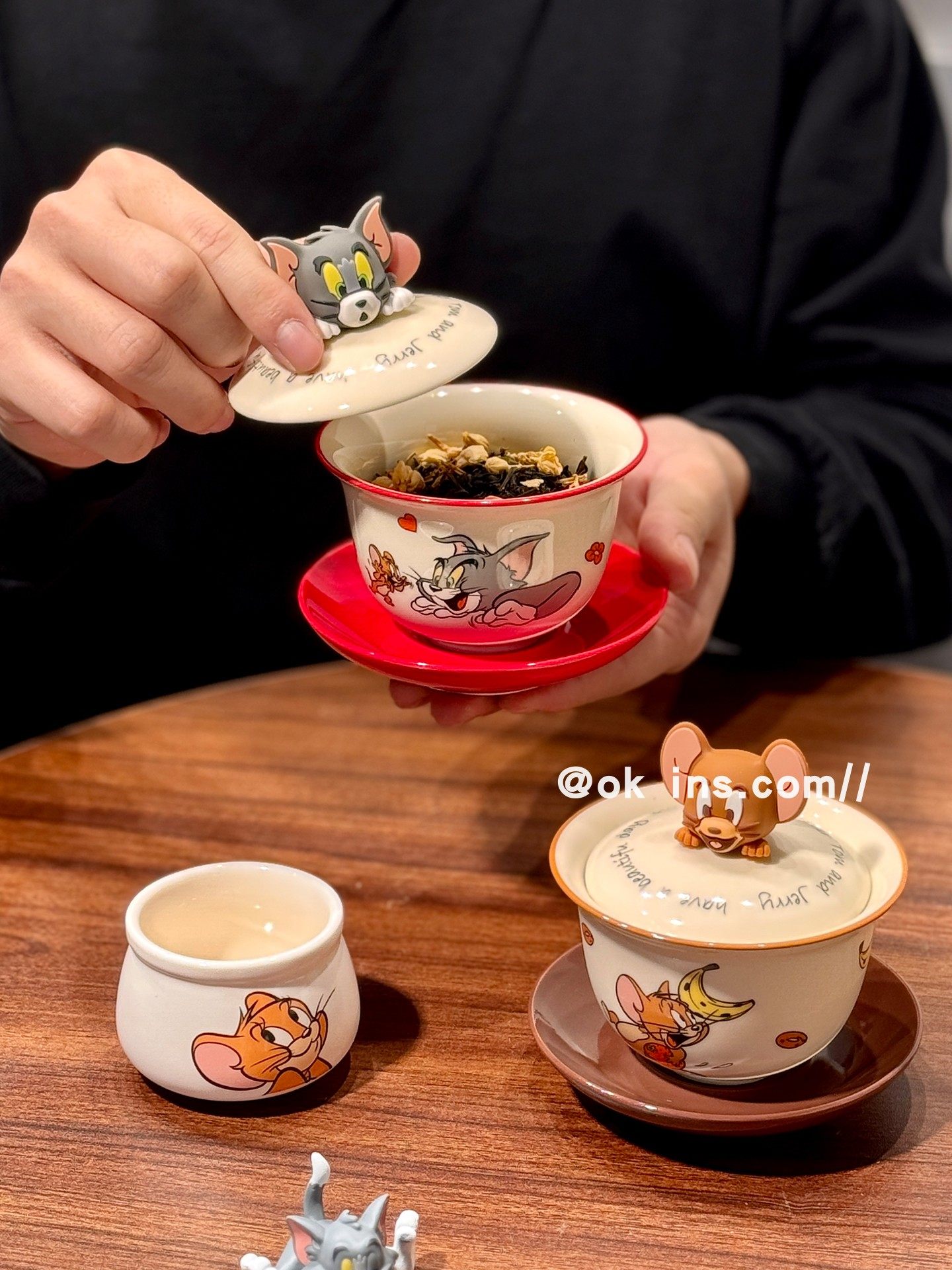 Tom and Jerry Ceramic Gaiwan Cartoon Tea Set Gift Box Gift Bag Set Office Tea Cup Internet-Famous Tea Drinking Cup