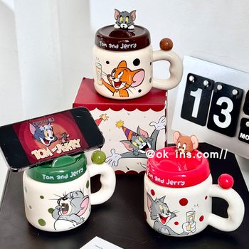 Tom and Jerry Cute Ceramic Mug for Home Use with Lid and Phone Holder, Large Cup, High Aesthetic Value, Couple's Water Cup