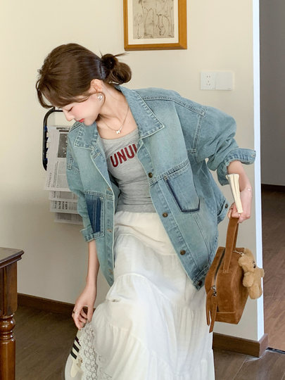 Hong Kong Style Retro Casual Denim Jacket for Women, Spring 2025 New Korean Version, Loose Design, Stylish and Versatile Jacket
