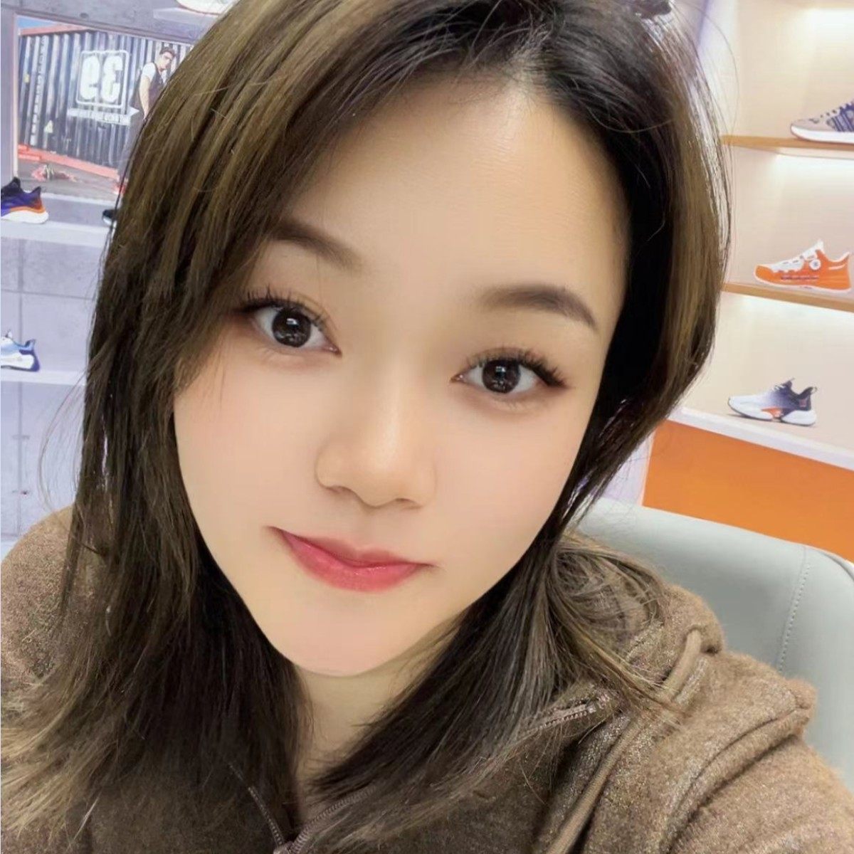 春老板家品牌鞋服
