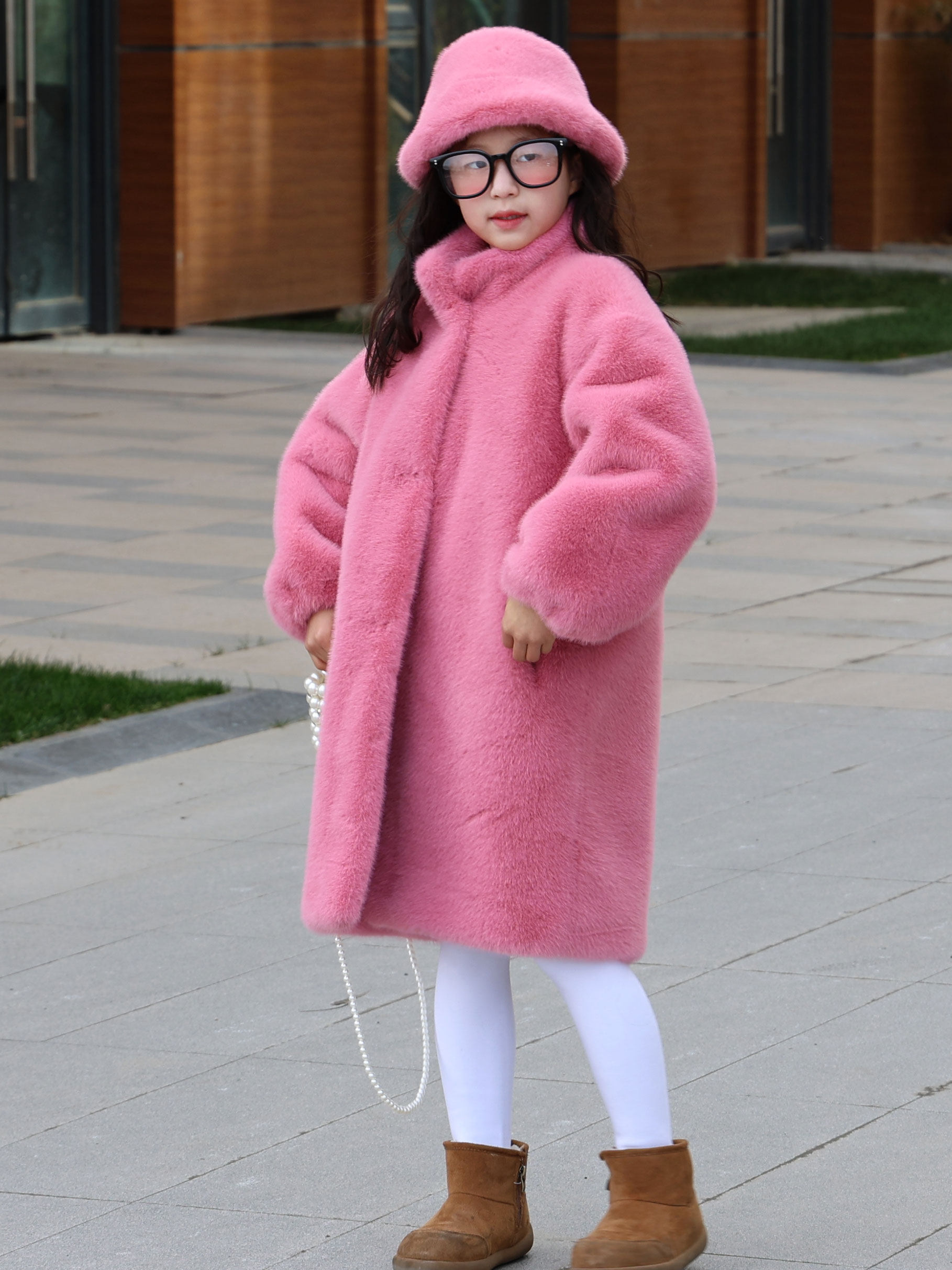 Мех/искусственный мех 女童毛毛外套环保仿水貂毛皮毛一体冬季女宝棉袄中长款大衣送帽子