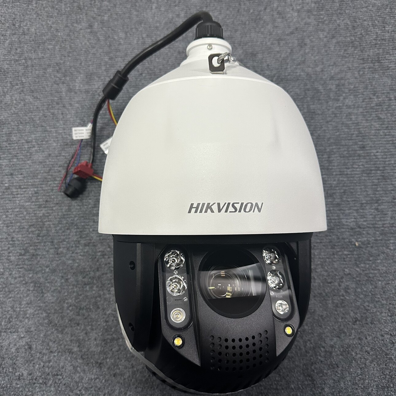 Совершенно новая купольная камера Hikvision IDs-2DC7423IW-AB для голосовой связи 4 миллиона 23 раза на 150 метров