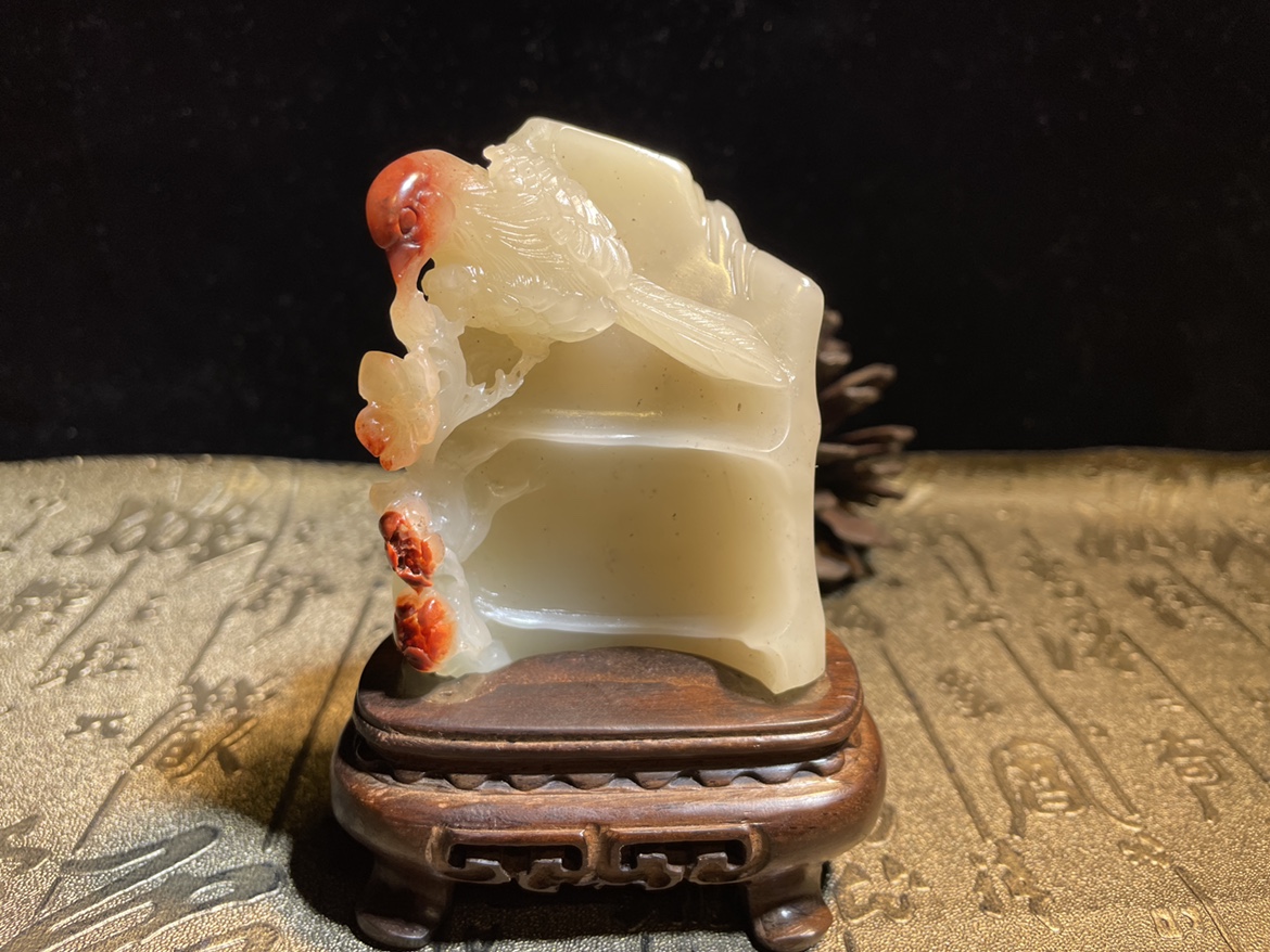 Susan hibiscus stone flowers open rich and expensive swing pieces round carved stone sculptures yellow quality frozen stone seal seal engraving stone