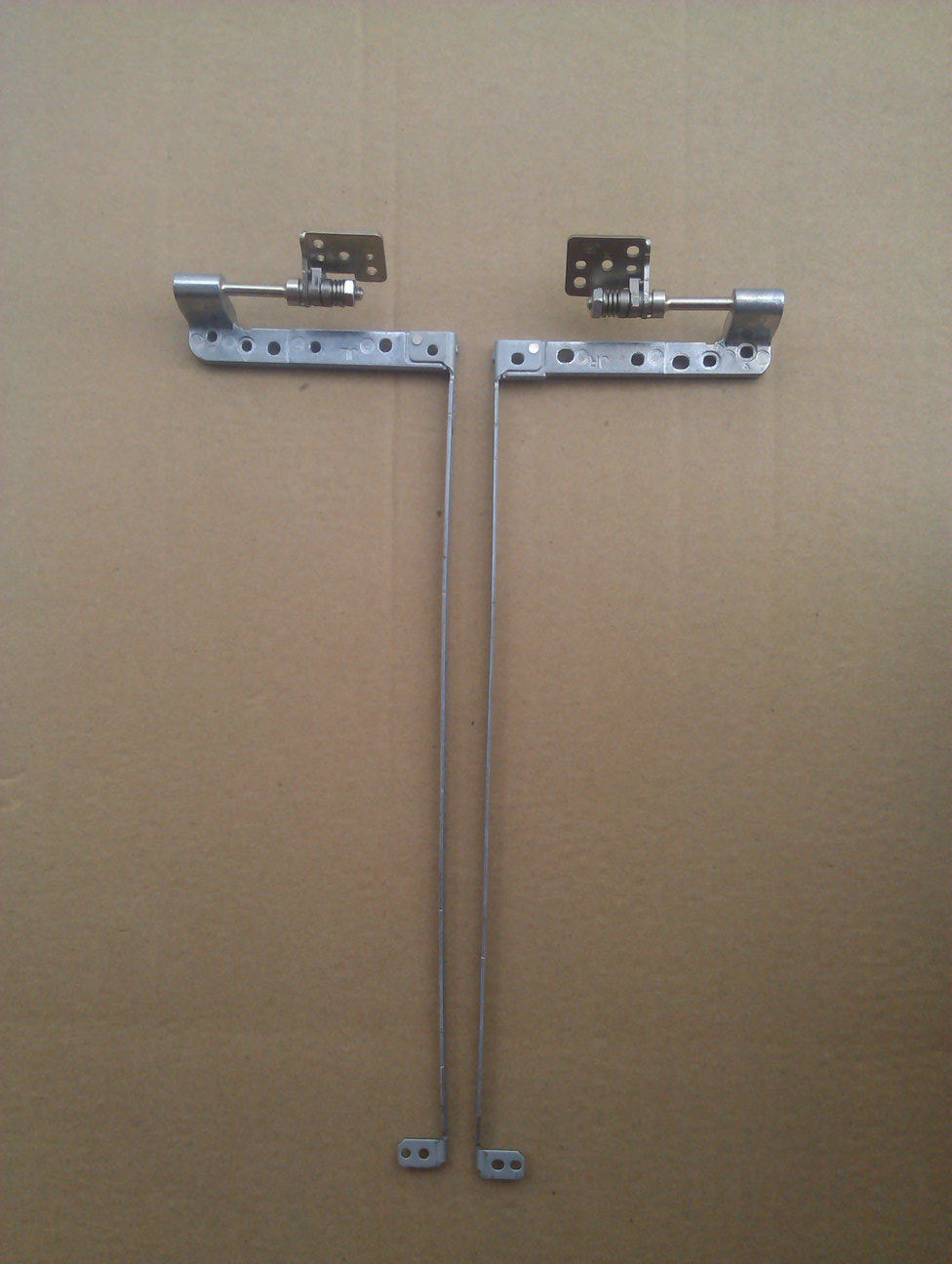 Suitable for Toshiba L505 L505D screen hinge 15 6 inches
