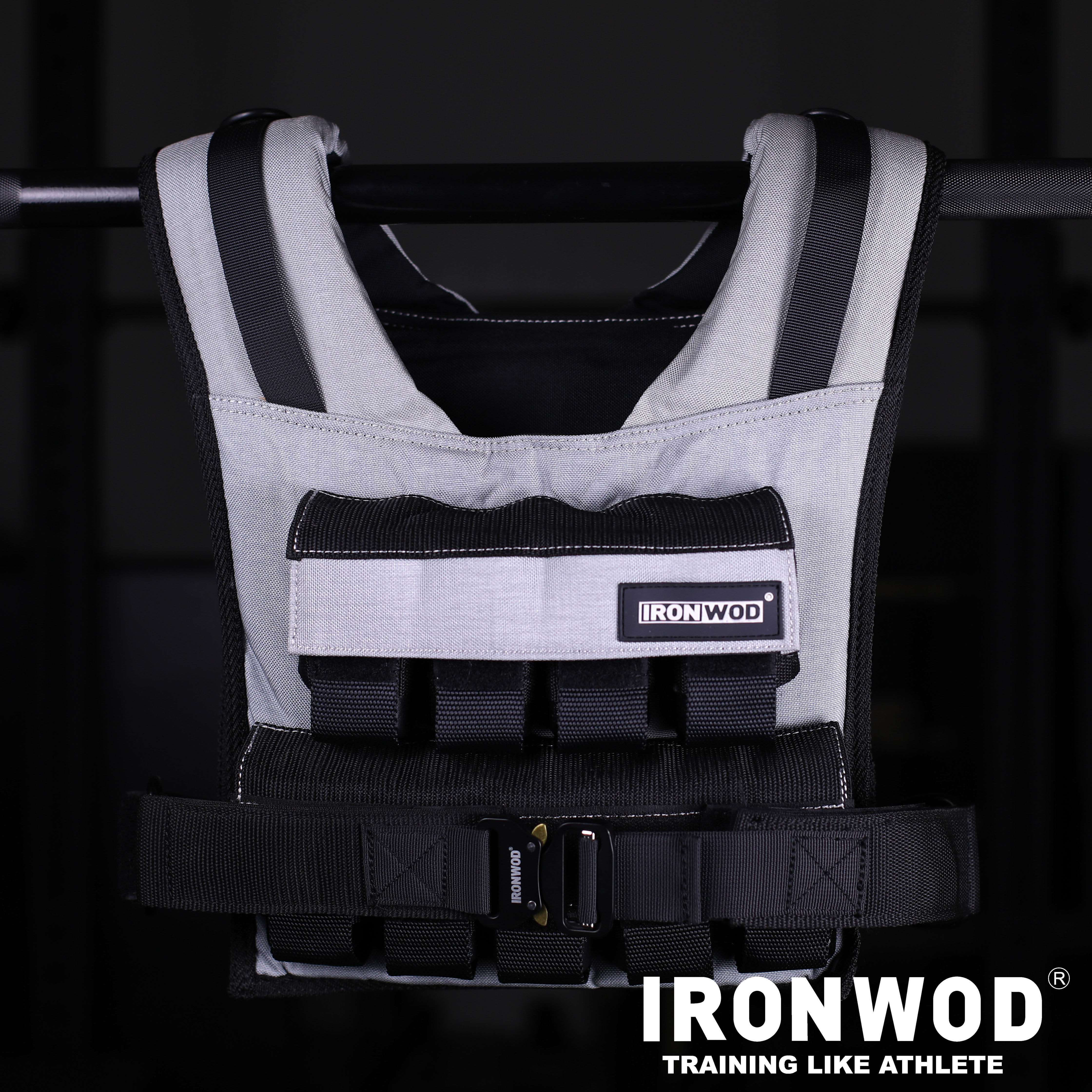 Weight-bearing vest Chris with the same black weight-bearing vest street fitness vest iron weight-bearing clothing high-end fitness vest