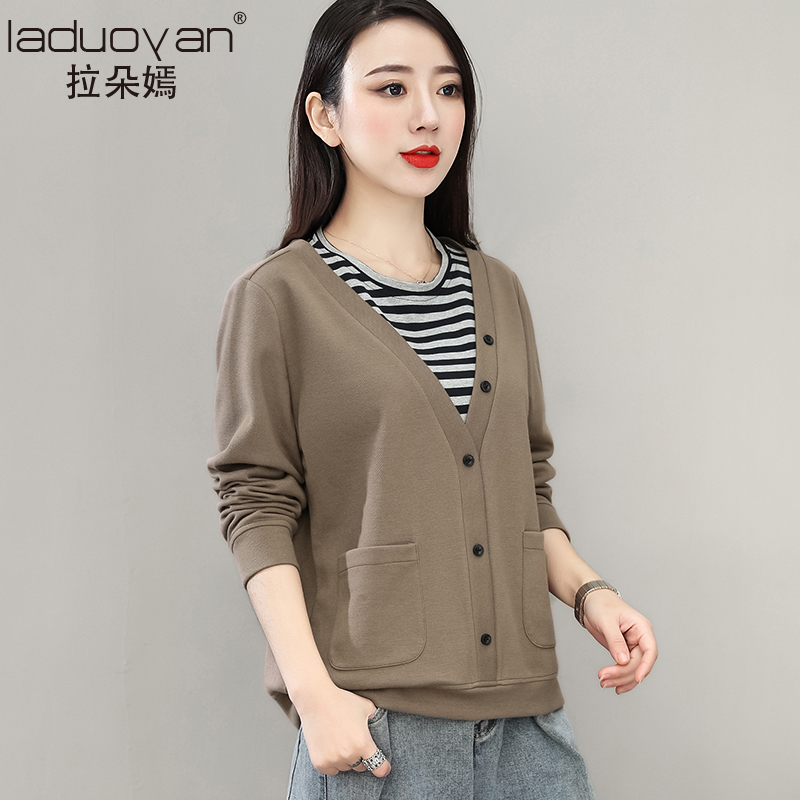 Fake two round neckline striped T-shirt long sleeve blouse 2022 Spring loaded new and less-age foreign ladies spring autumn outerwear