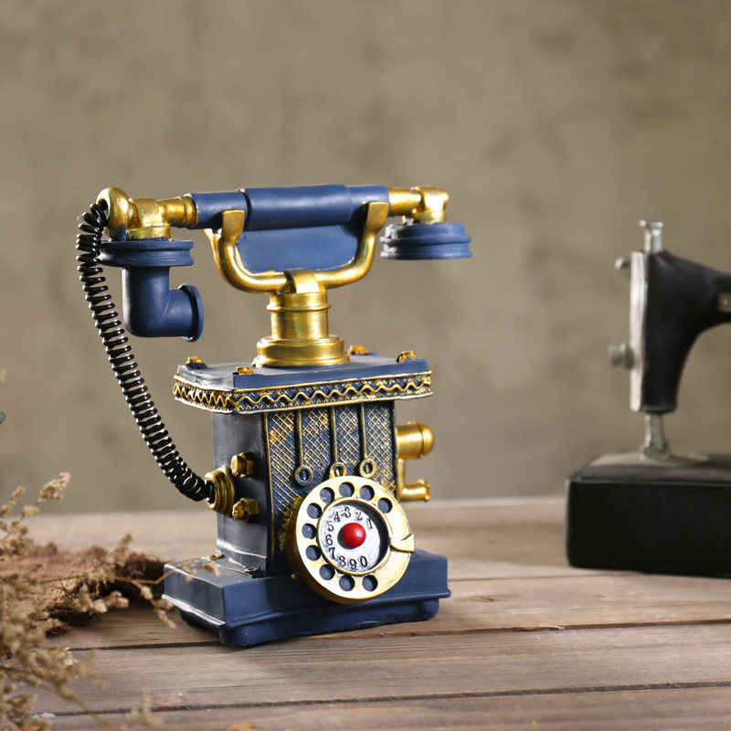 American retro home Living room room Bedroom decoration Creative decoration Bed cabinet Office desk Personality knickknack