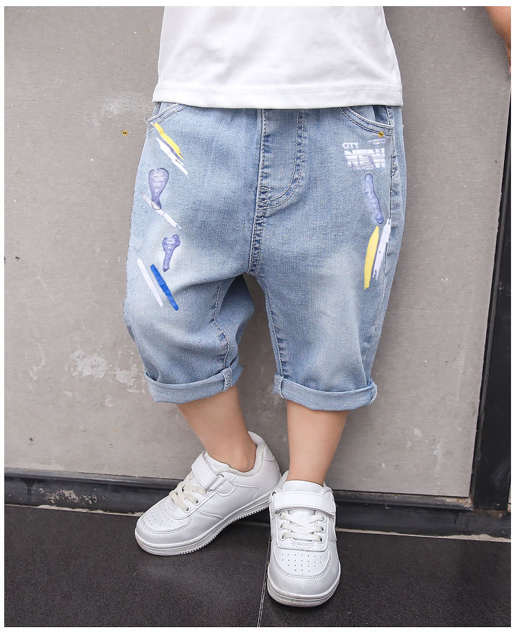 Chàng trai denim quần short mùa hè 2020 trẻ em mới giữa quần mỏng quần bảy điểm trong cậu bé lớn trên đầu gối quần năm điểm.