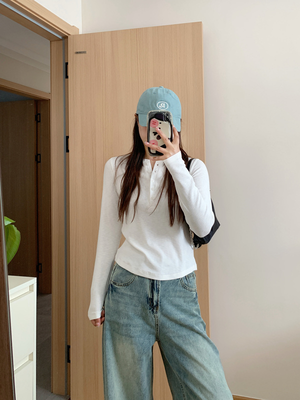 Yuanwai's Slim-Fit Henry Collar Long-Sleeve Base Shirt