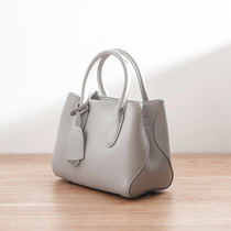 2021 summer new leather handbag womens small bag high-end sense large-capacity messenger fashion simple trendy all-match