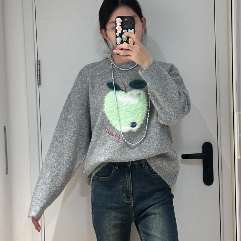 Gray Apple Lazy Jacquard Crew Neck Pullover Sweater 2025 Autumn/Winter Petite Loose Fit Regular Shoulder Knitwear Gray Apple Lazy Jacquard Crew Neck Pullover Sweater 2025 Autumn/Winter Petite Loose Fit Regular Shoulder Knitwear
