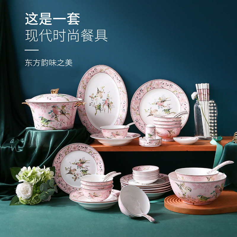 Home European Style Light Extravagant Bowls Dish Cutlery Sets Fields Garden Wind Bones Porcelain Bowls Dish Soup Bowl Combined Gift Box Jo Relocation Gift