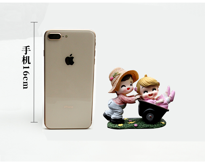 Sáng tạo xe trang trí dễ thương phim hoạt hình cặp vợ chồng búp bê phụ kiện xe hơi cung cấp nội thất xe búp bê nữ đồng hồ trang trí xe hơi
