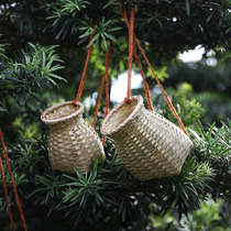 Small back basket small bamboo basket bamboo woven products decoration bamboo handmade performance props storage basket bamboo basket tea bamboo basket