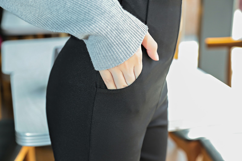 Thắt lưng cao bên hông quần nữ màu đen siêu cao eo thon gọn quần phù hợp với quần chín điểm quần quần mùa thu và mùa đông quần áo nữ mùa hè đẹp