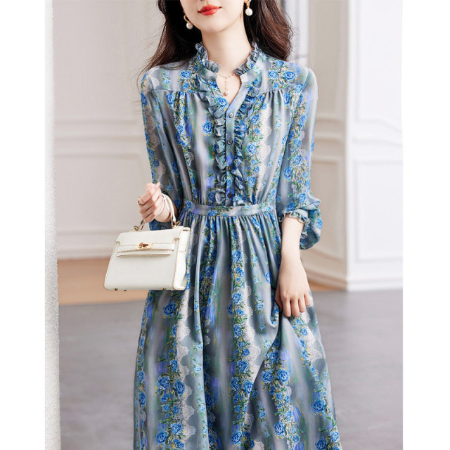 Silk dress spring women's 2023 new high-end temperament floral waist waist mulberry silk thin long skirt