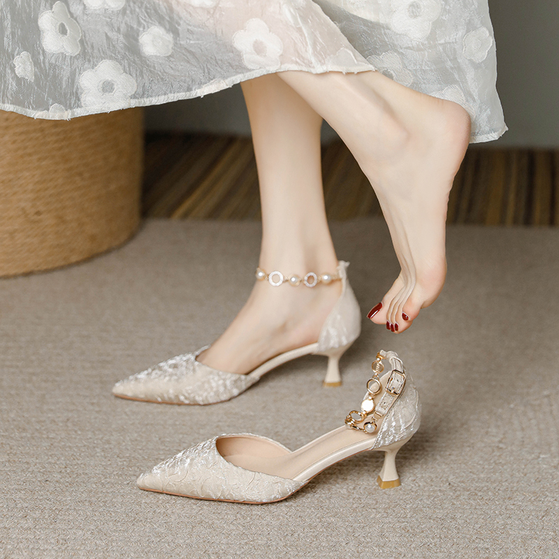 Small Low-Heeled 3cm Closed-Toe Sandals for Women, Summer Thin Heels, 2026 New Small Size Single Shoes, One-Strap High Heels to Match Skirts Small Low-Heeled 3cm Closed-Toe Sandals for Women, Summer Thin Heels, 2026 New Small Size Single Shoes, One-Strap High Heels to Match Skirts