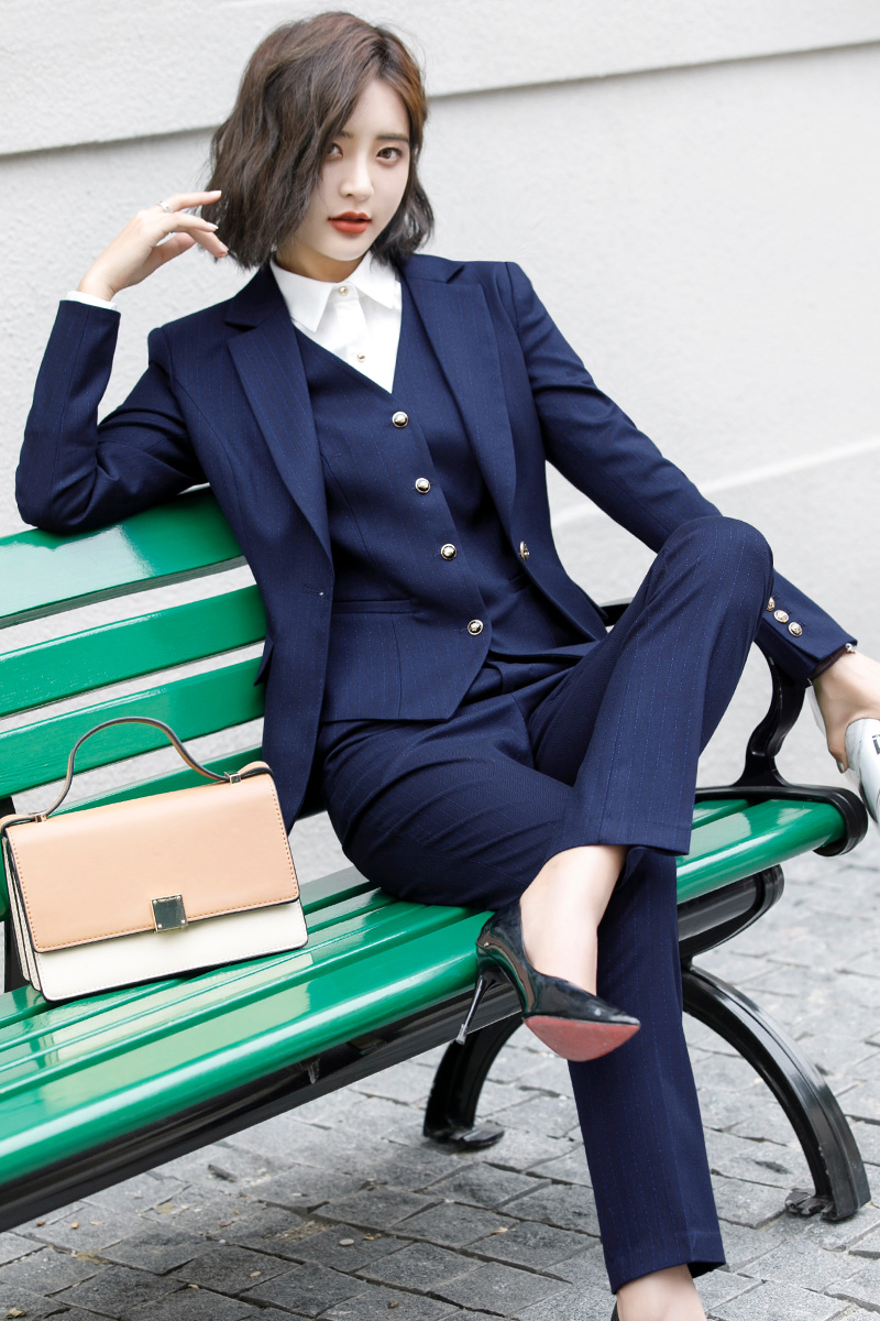 Tailleur femme - Ref 3244933 Image 4