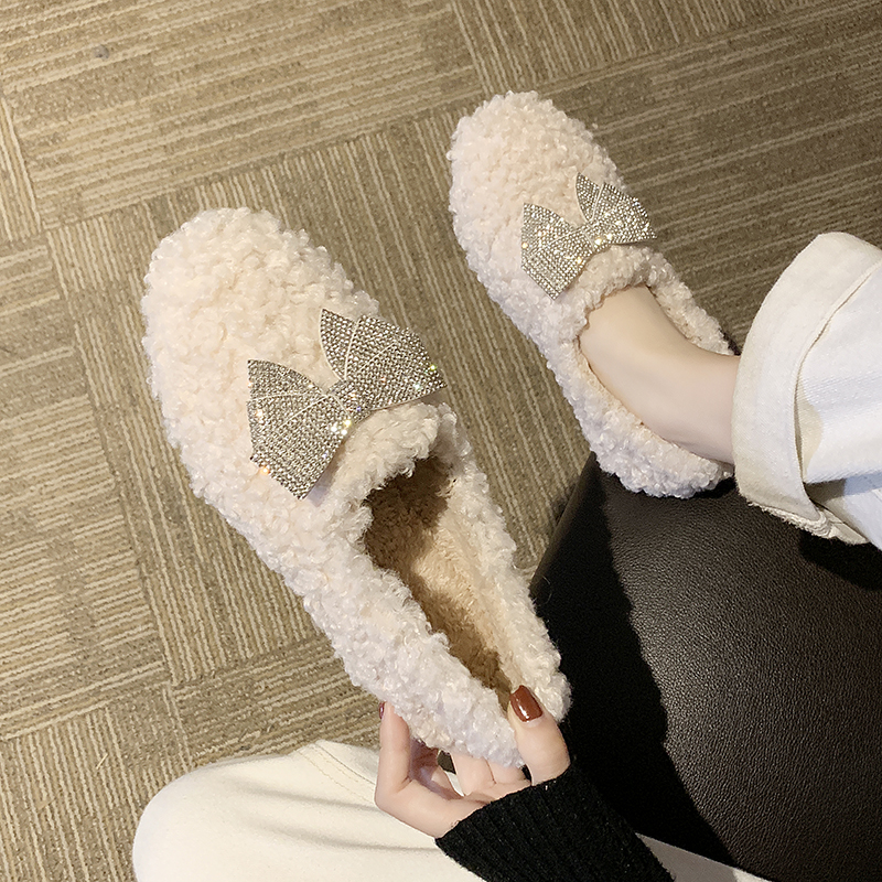 Lamb wool shoes women's winter outer wear 2022 new all-match bow rhinestone plus velvet cotton shoes a pedal Peas shoes