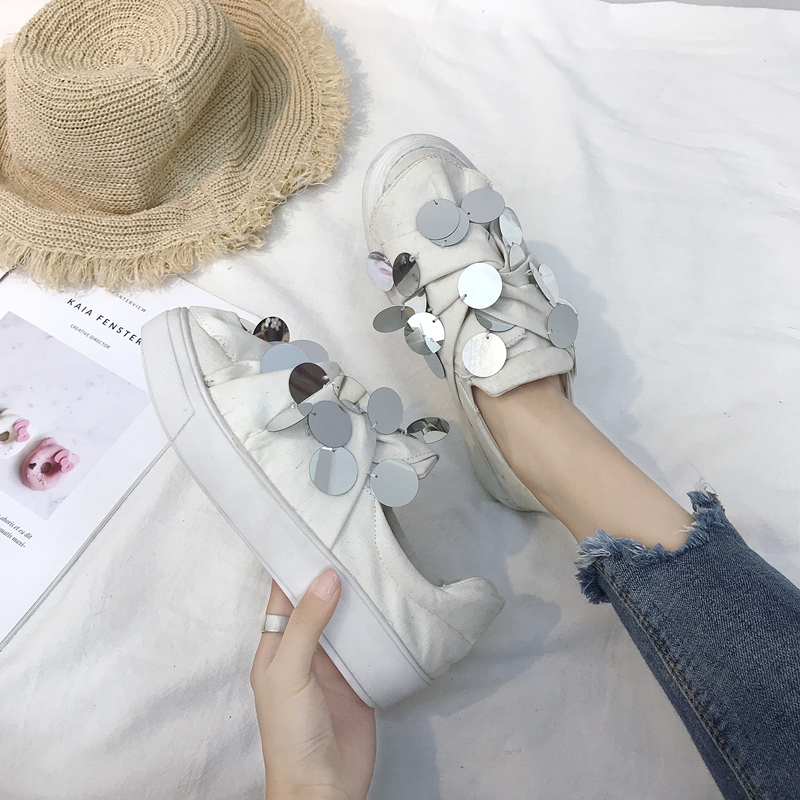 ins Tide Super fire shoes harbor wind small white shoes women 2021 New sequin canvas wild summer single shoes