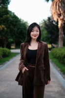 Ретро коричневый костюм в наличии