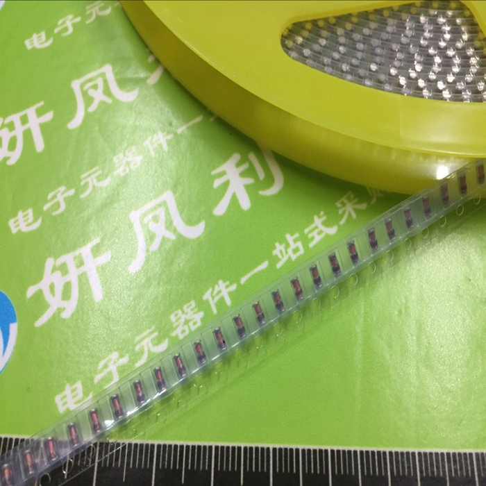 (100pcs) SMD glass cylindrical voltage regulator diode LL34 1206 ZMM8V2 glass tube