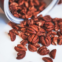 Shen Yes baby spring mountain food Linan Forest Amber Mountain Walnut Snack snack snack snack snack refreshment 158g jar