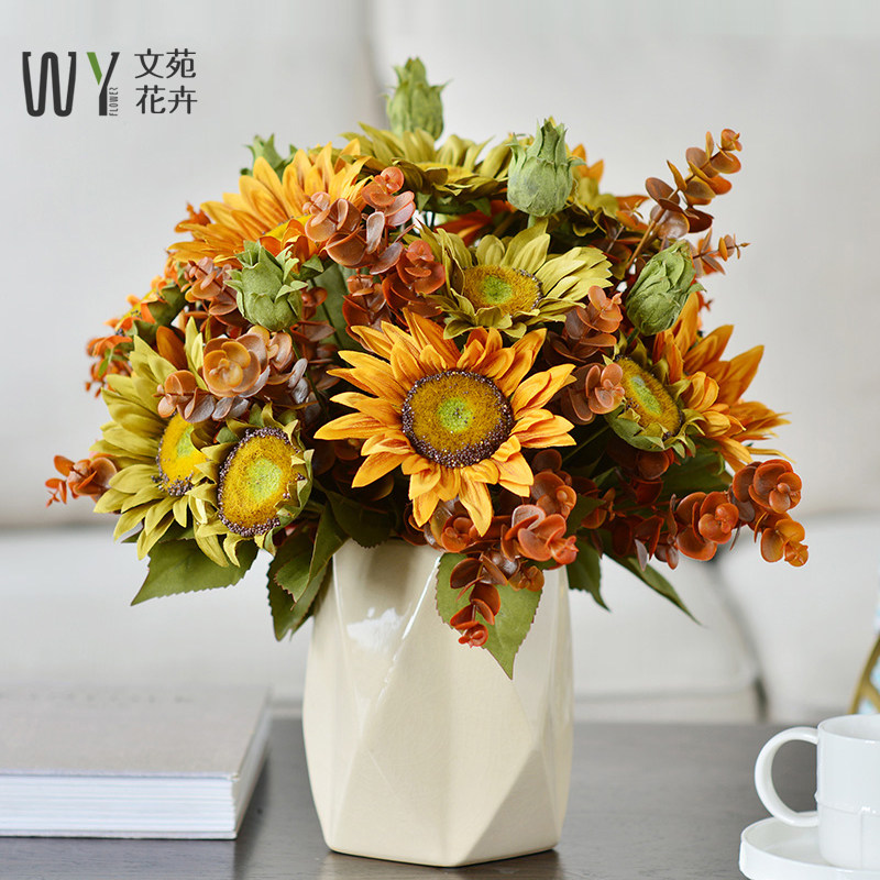 Sunflower sunflower simulation flower flower set living room dining table TV cabinet fake flower decoration decoration oil painting pastoral