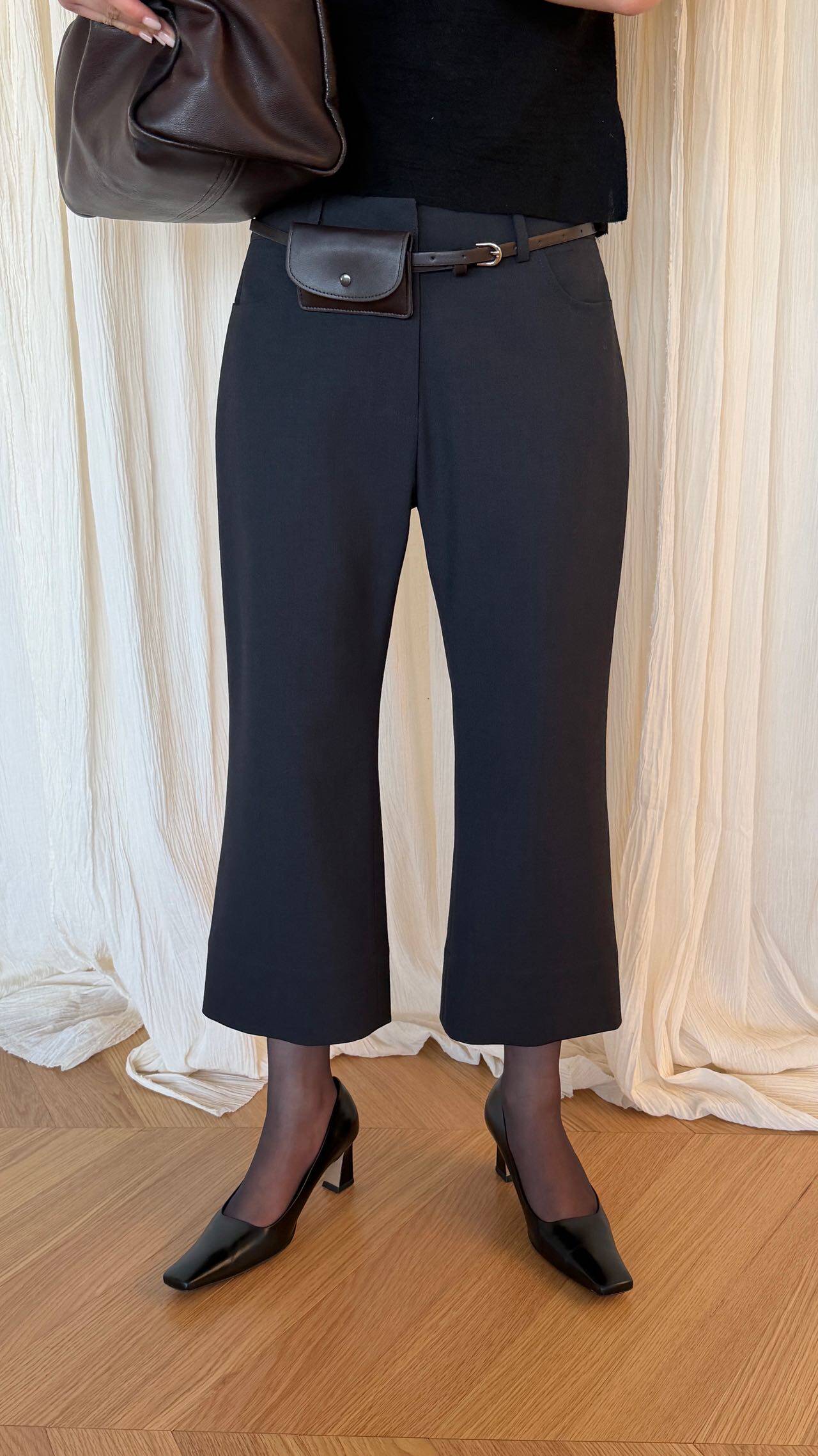 waitmore женские брюки офисные приталенные стройнящие слегка расклешенные укороченные повседневные