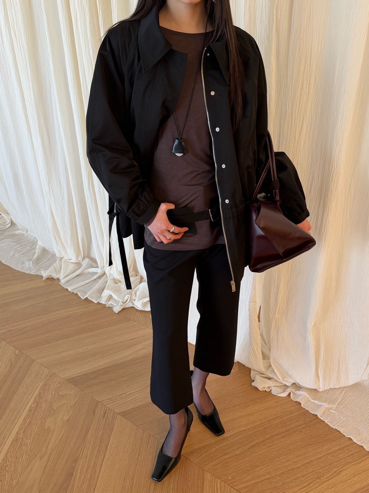 waitmore женские брюки офисные приталенные стройнящие слегка расклешенные укороченные повседневные