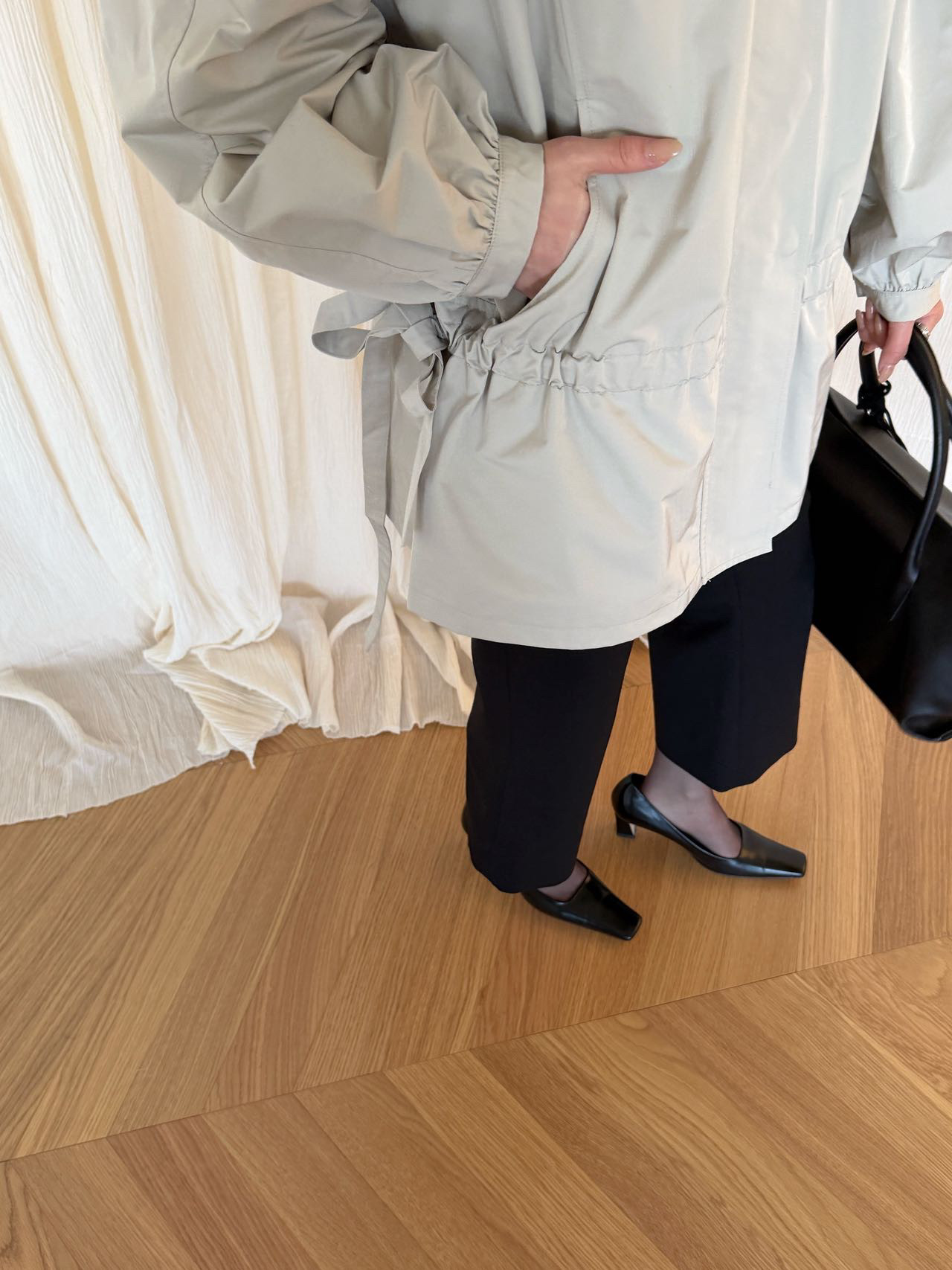 waitmore женские брюки офисные приталенные стройнящие слегка расклешенные укороченные повседневные