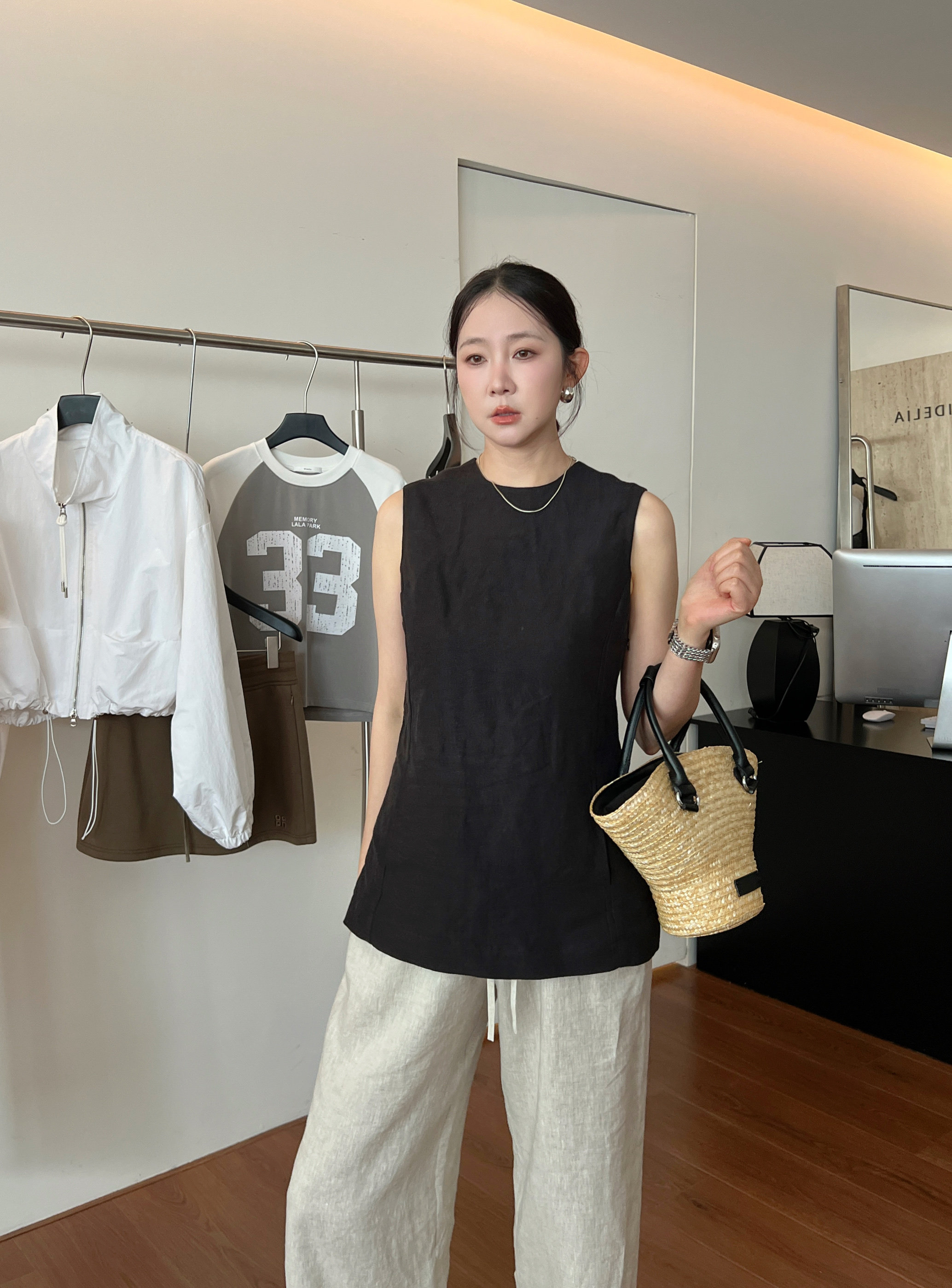 WIDELIA элегантная блузка с разрезом женская 2025 лето минималистичная универсальная приталенная без рукавов майка